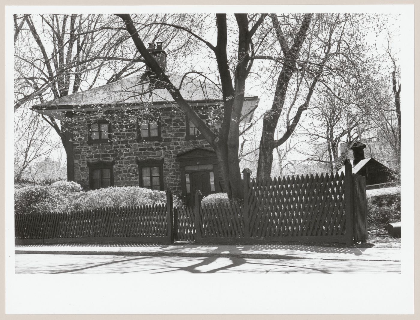 View of the principal façade of Metcalfe Terrace, 178 chemin de la Côte-Saint-Antoine, Westmount, Québec
