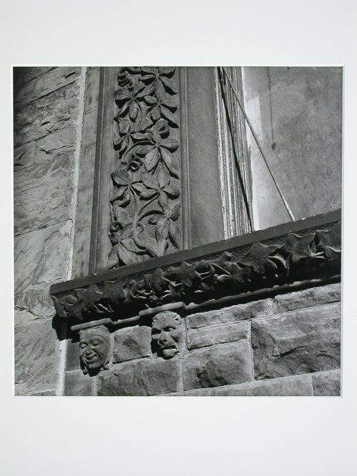 Architectural sculptures in Montréal: 1840-1940