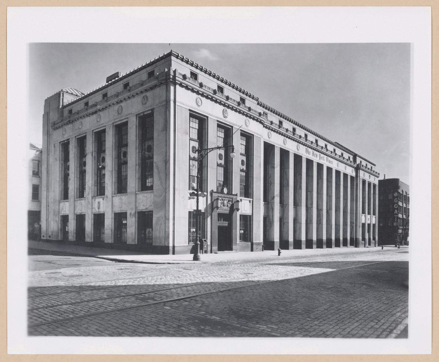 View of the principal and lateral façades of the New York Times Building, New York City, New York