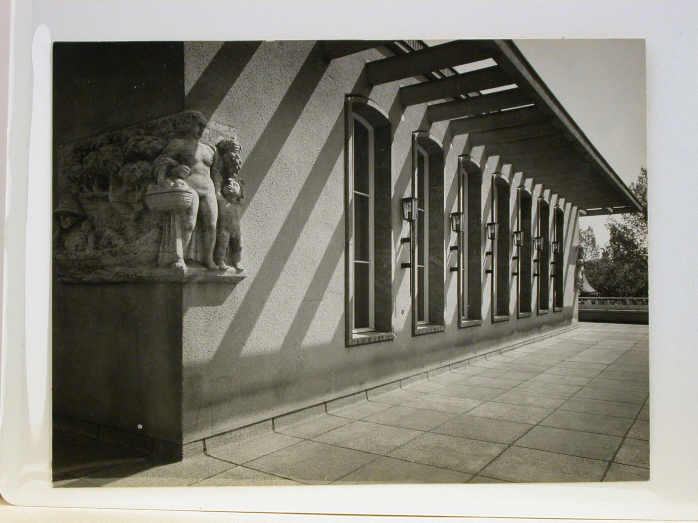 View of balcony and sculptural wall reliefs of the Casino for I.G. Farben, Germany ?