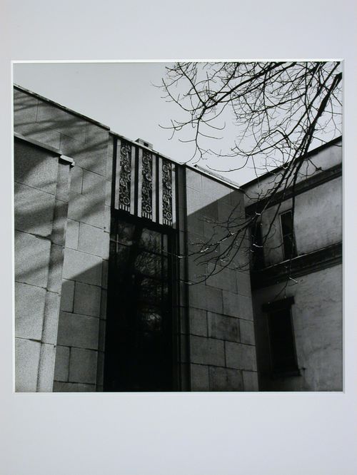 Architectural sculptures in Montréal: 1840-1940