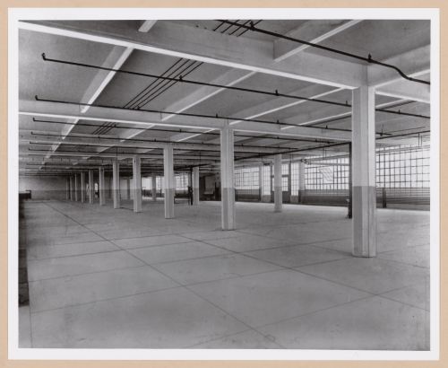 Interior view of an empty room of the Manufacturing Building (now partially a warehouse and partially abandoned), Highland Park Plant (now abandoned), Ford Motor Company, Highland Park, Michigan