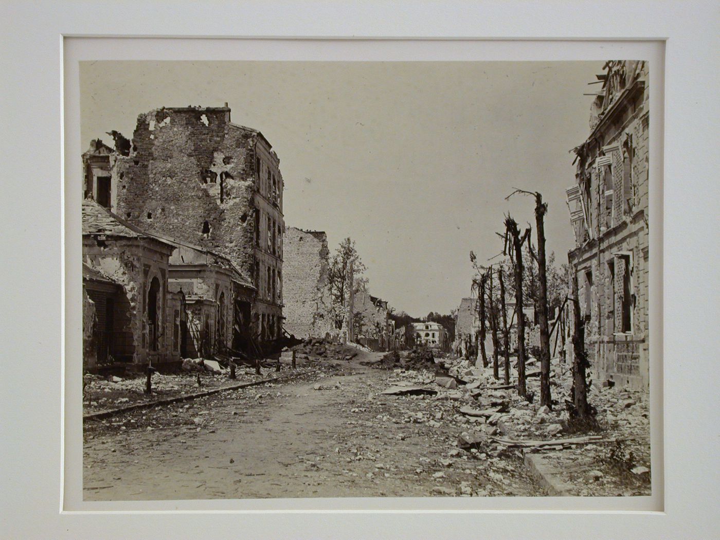 1871 insurrection de Paris. Barricade de la rue Perronet