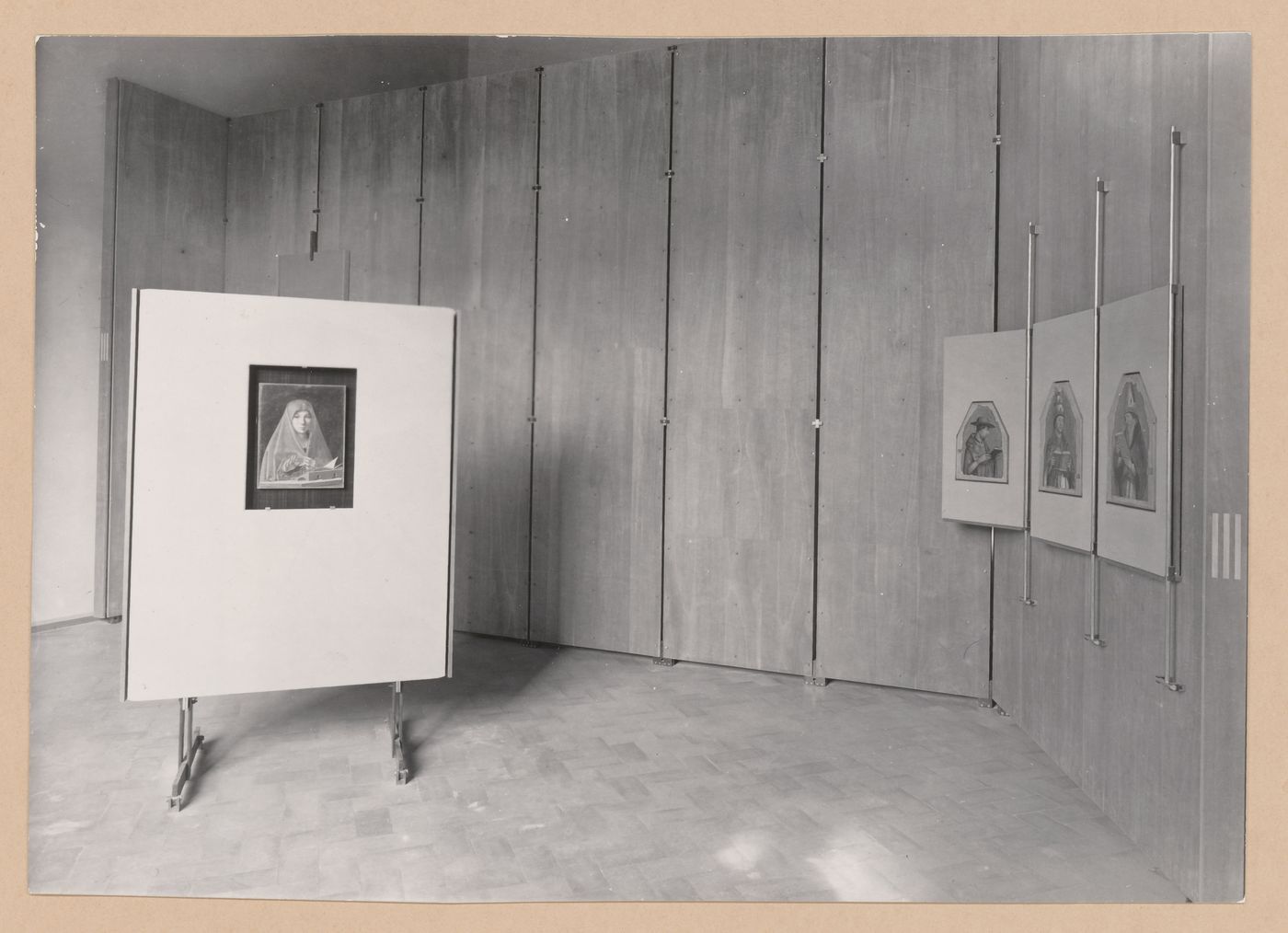 Interior view of the Salle di Antonia Messina showing paintings, , Palazzo Abatellis, Galleria regionale della Sicilia, Palermo, Italy