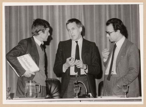 Kenneth Frampton at the symposium Arquitectura y Ciudad: Vanguardia y Continuidad in Valencia, Spain