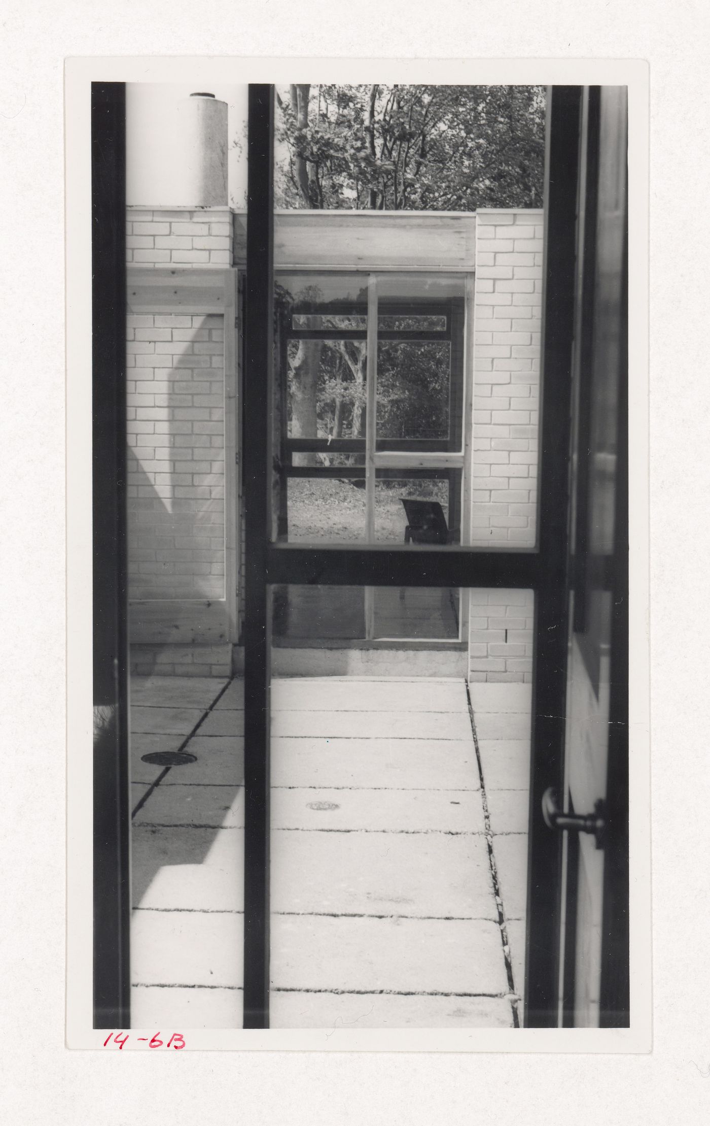 View towards the living room across the atrium, House near Cowes, Isle of Wight, England