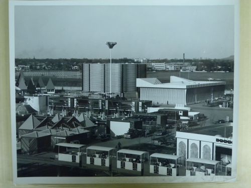 View of the Canadian Pacific-Cominco Pavilion with the minirail in foreground, Expo 67, Montréal, Québec