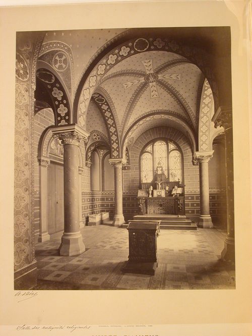Musée d'Amiens: Room with religious antiquities, Amiens, France