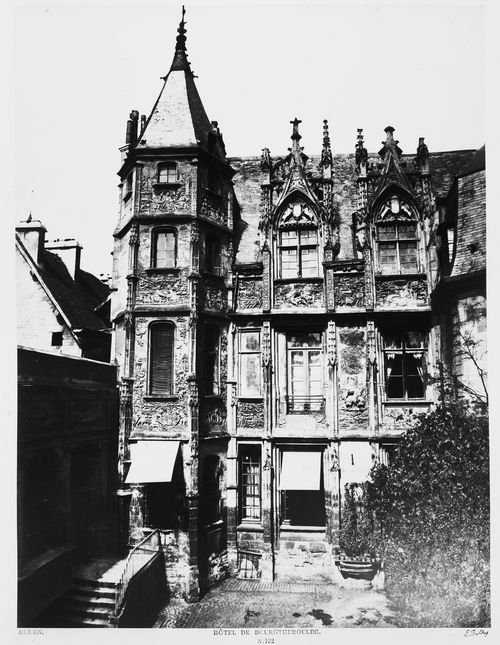 Rouen. Hôtel de Bourgtheroulde