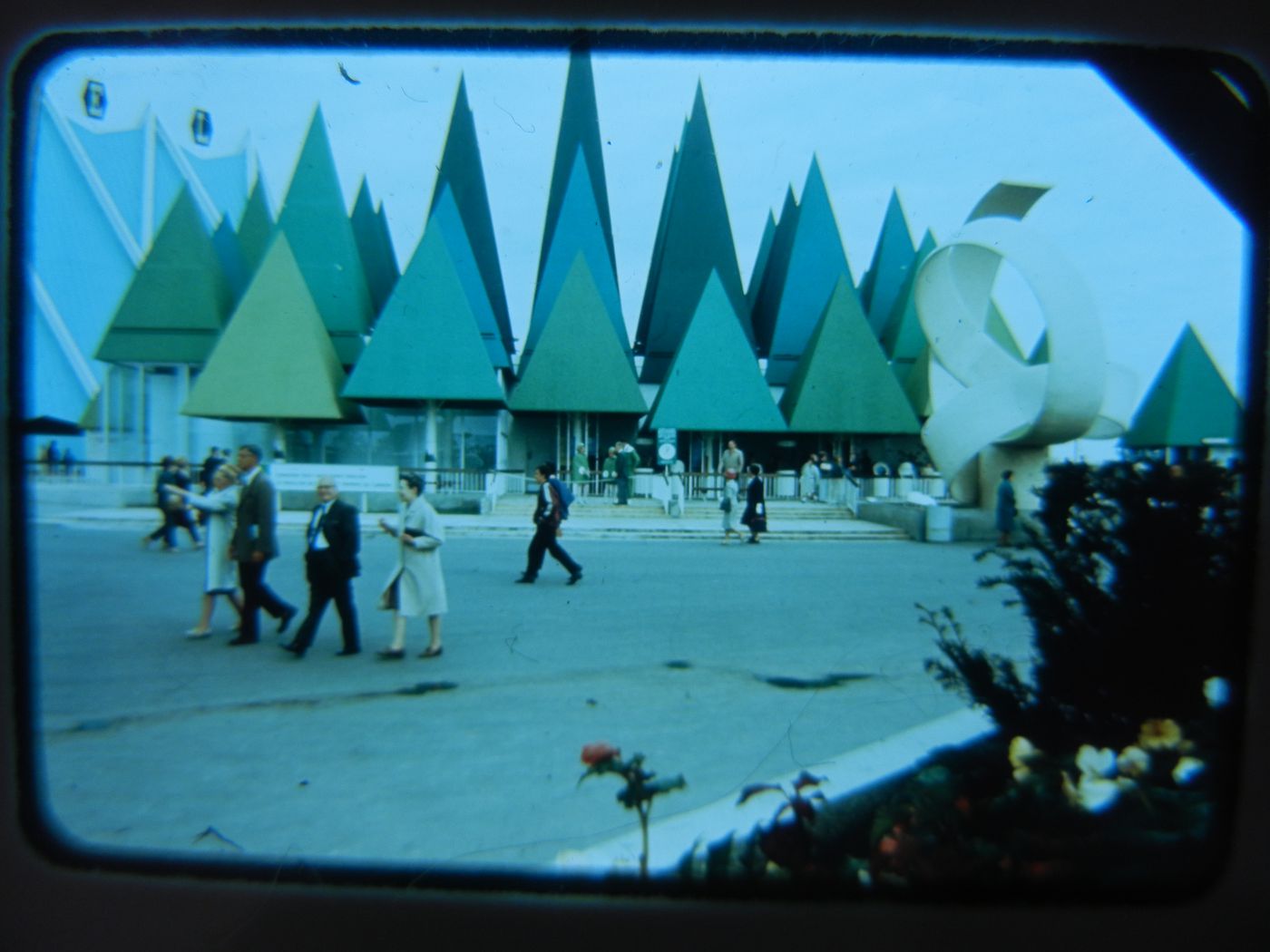 View of the Canadian Pulp and Paper Pavilion, Expo 67, Montréal, Québec