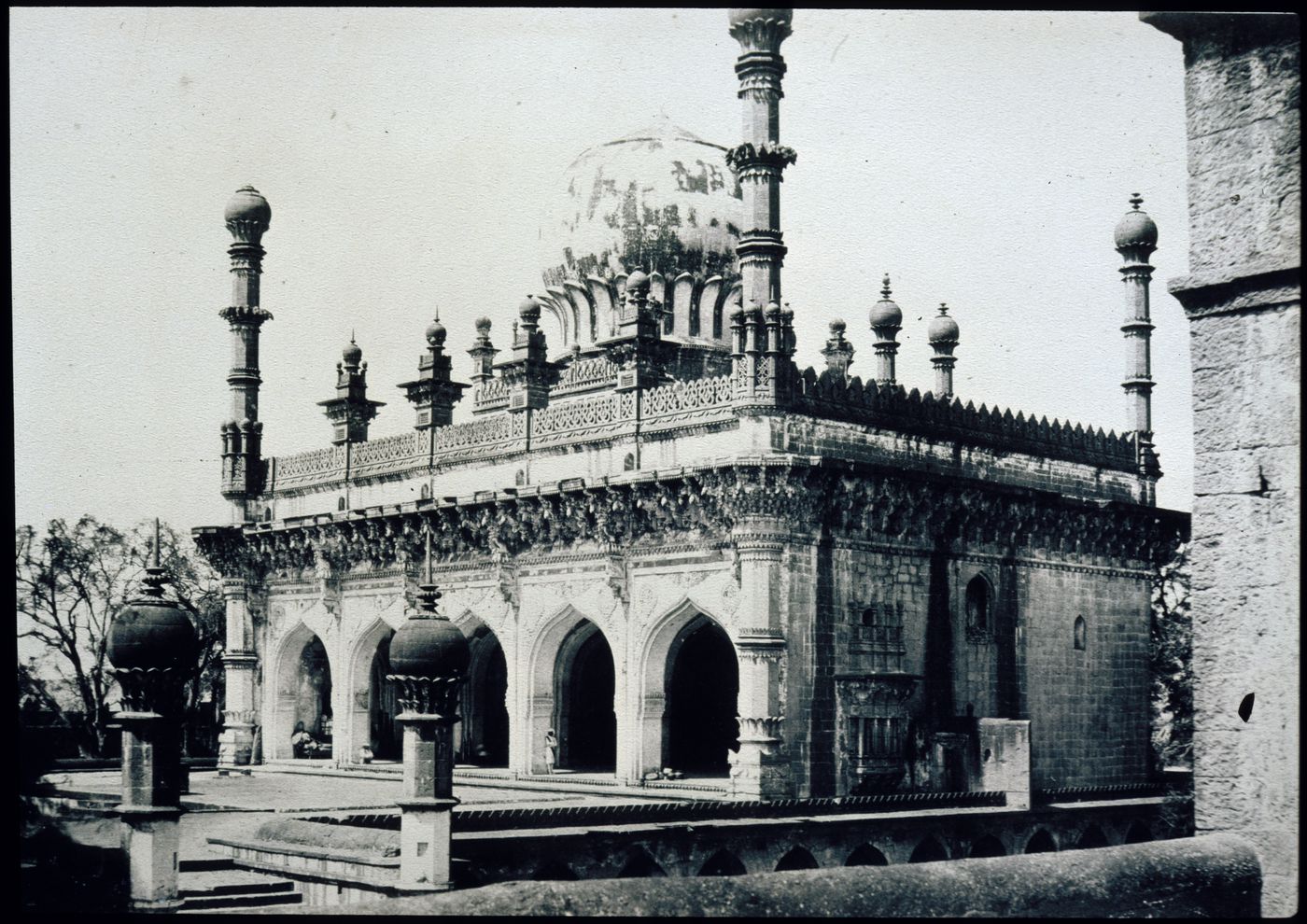 View of the mosque of the Ibrahim Rauza complex from the gateway, Beejapore (now Bijapur), India