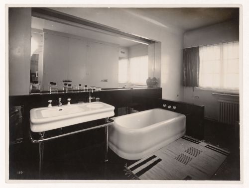 View of bathroom, showing bathtub and vanity, Leder apartment, revenue house on rue Méchain, 14th arrondissement, Paris, France