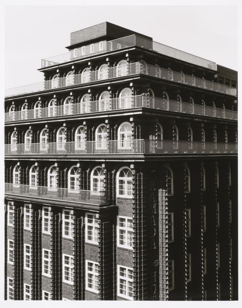 Partial view of the Ramada Hotel (formerly the Broschekhaus) showing the upper floor balconies and roof, Grosse Bleichen 56, Hamburg, Germany