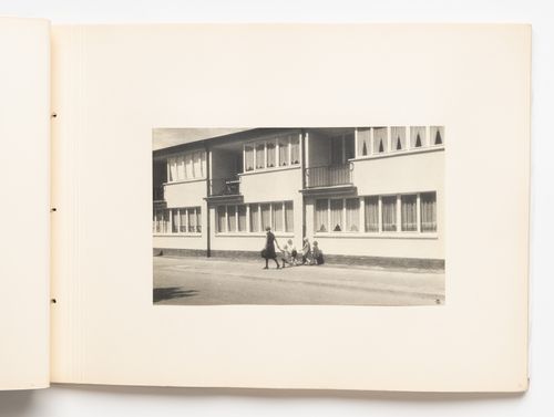 Exterior view of type D [?] housing units, Hellerhof Housing Estate, Frankfurt am Main, Germany