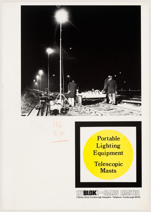 Flier for portable lighting equipment with telescopic masts