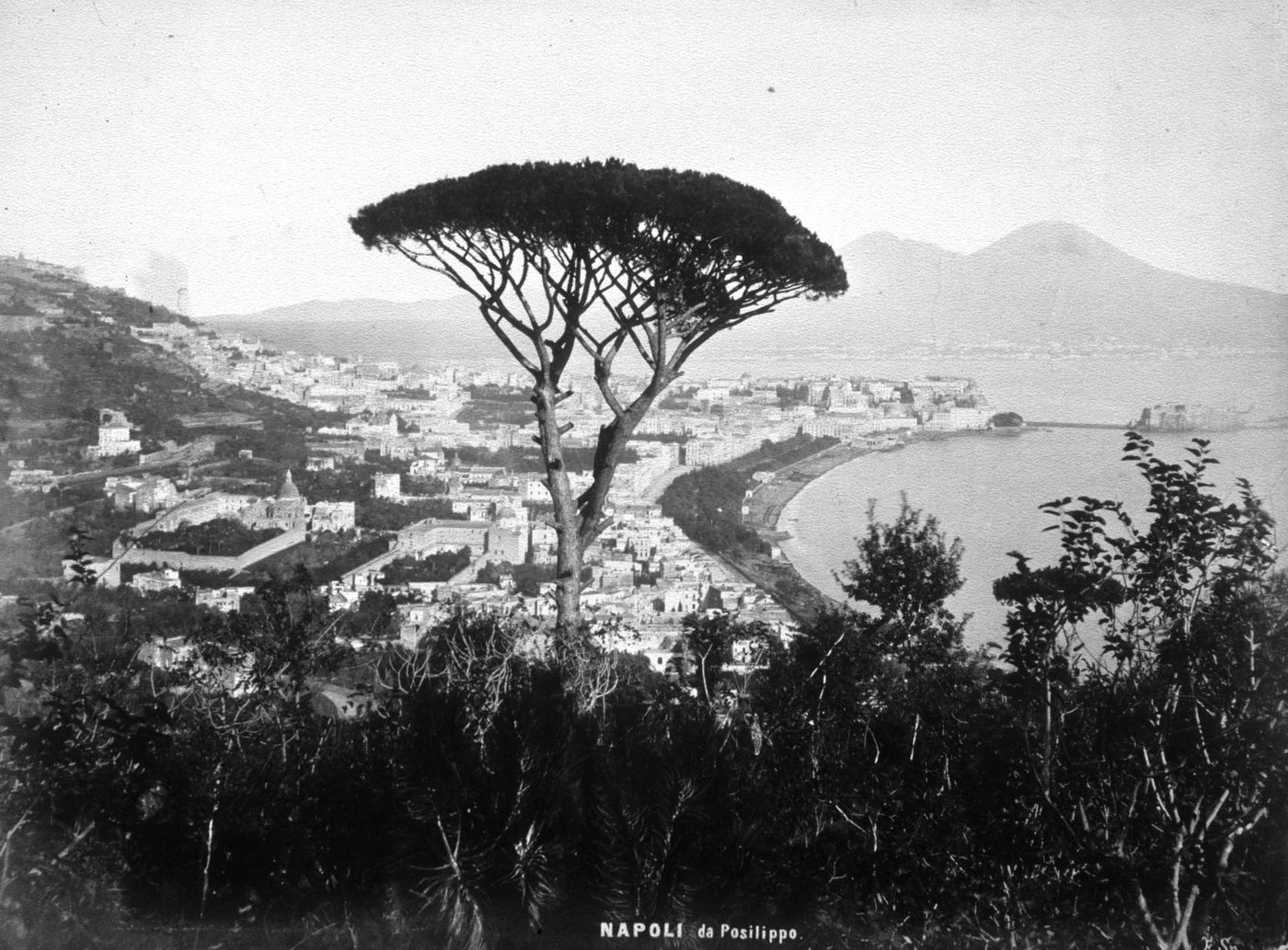 Plate from album ''Views of Italy, Monaco, Algers, Lisbonne, Gibraltar and Montserrat by various photographers''