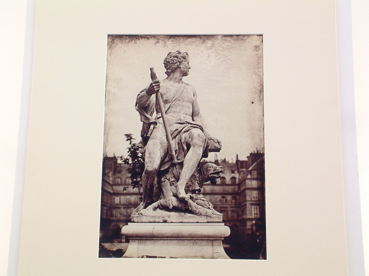 Jardin du Palais Royal [?], Adonis se reposant de la chasse, Paris, France