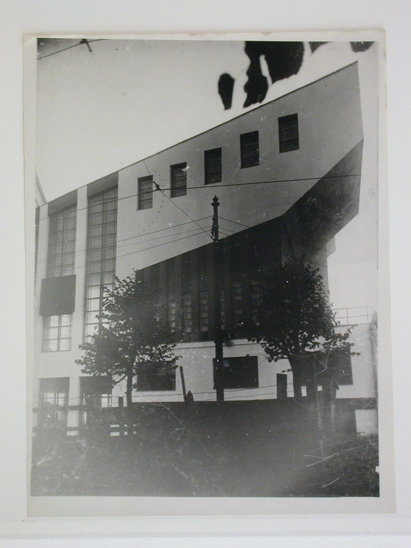 Partial view of the lateral façade of the Rusakov Club, Moscow