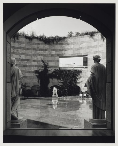 Staatsgalerie, Stuttgart, Germany: exterior view