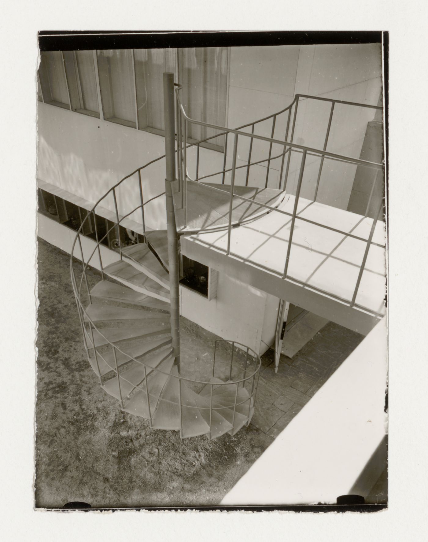 Exterior view of an unidentified building at the Stockholm Exhibition of 1930 showing spiral stairs, Stockholm
