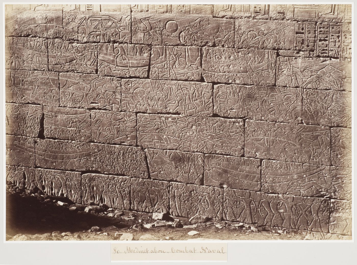 Medinet abou. bombat Naval