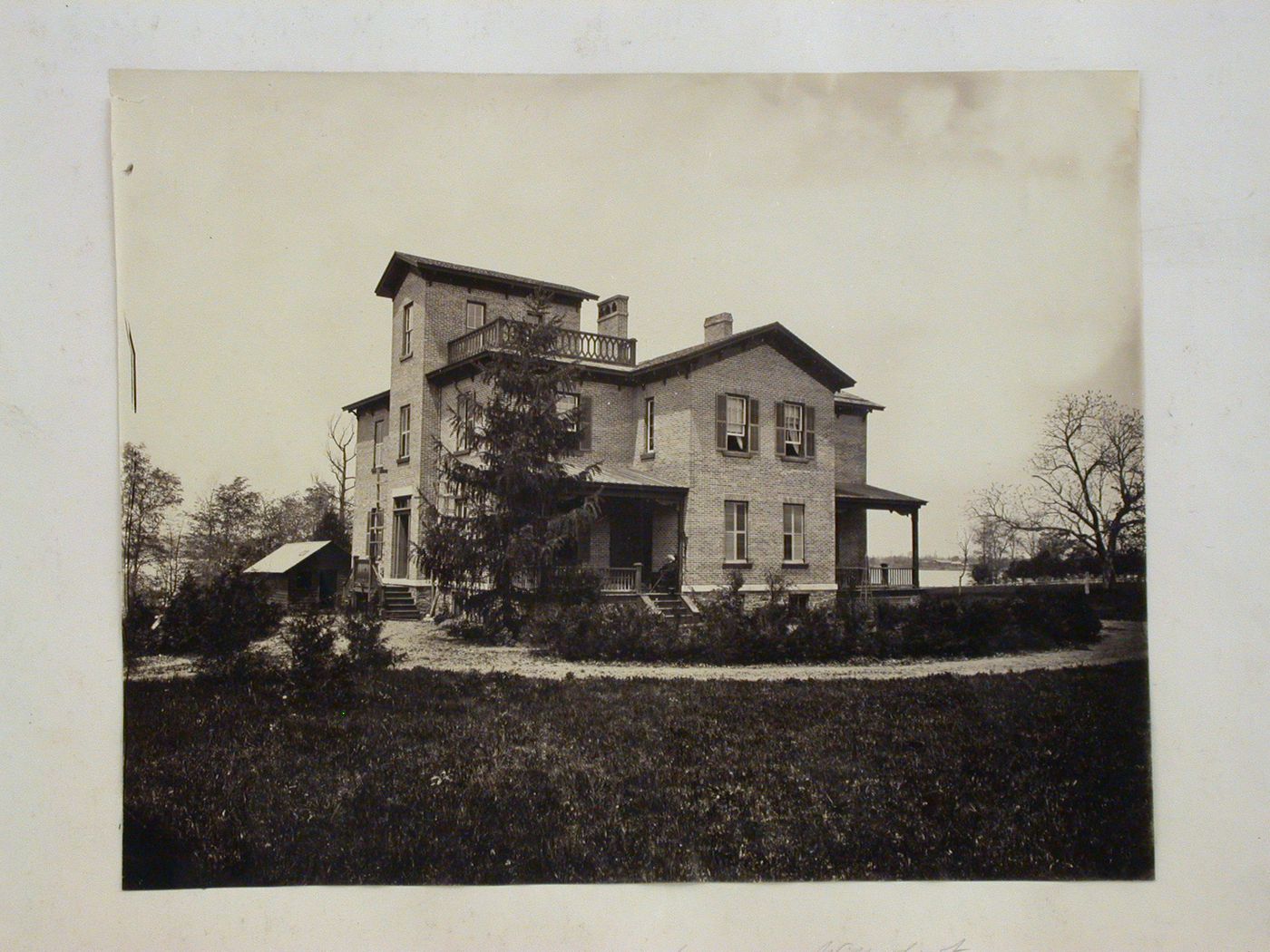 Side elevation of brick house, Willowbrook, Illinois