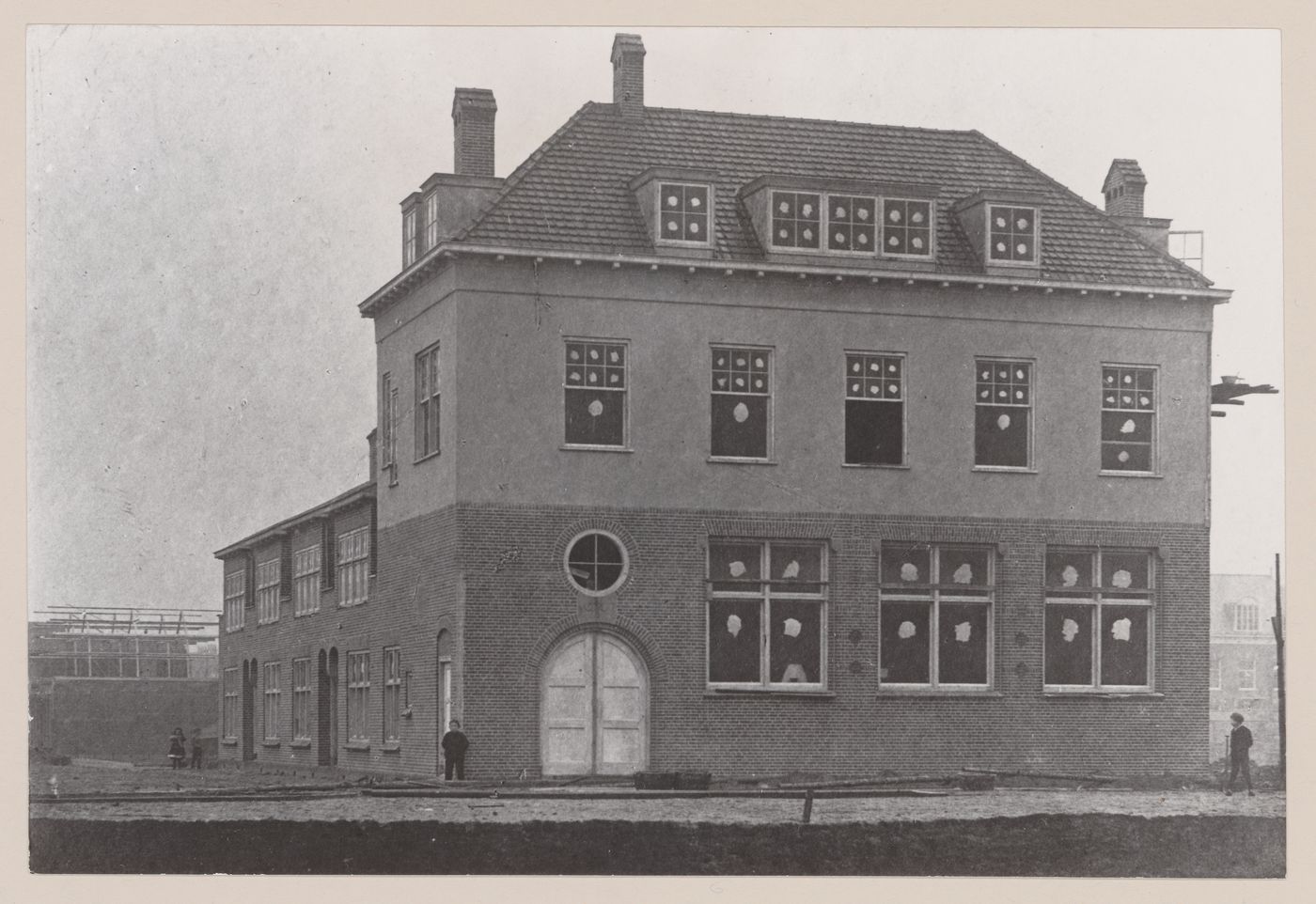 Exterior view of the meeting hall and houses, Vooruit Cooperative, Purmerend, Netherlands