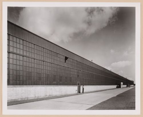 View of the principal façade of the Assembly Building, General Motors Corporation Chevrolet division Aviation Engine Assembly Plant, Tonawanda, New York