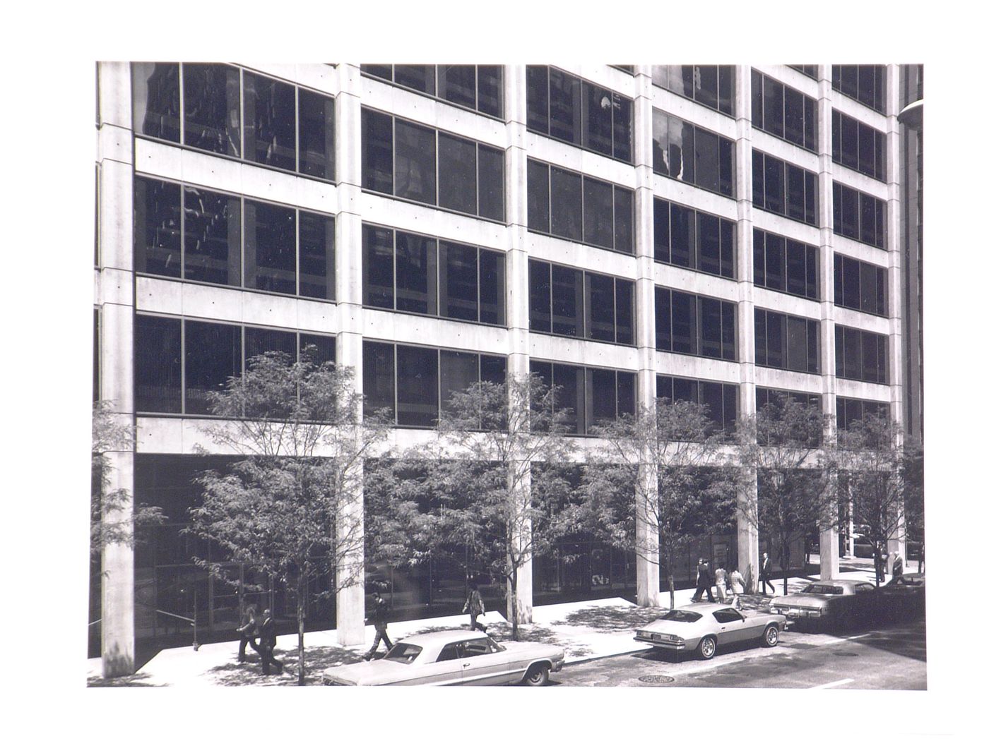 Partial view of the façade and arcade of the 200 West Monroe Building, Chicago, Illinois, United States