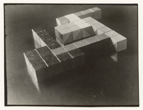 Abstract composition of cubical blocks