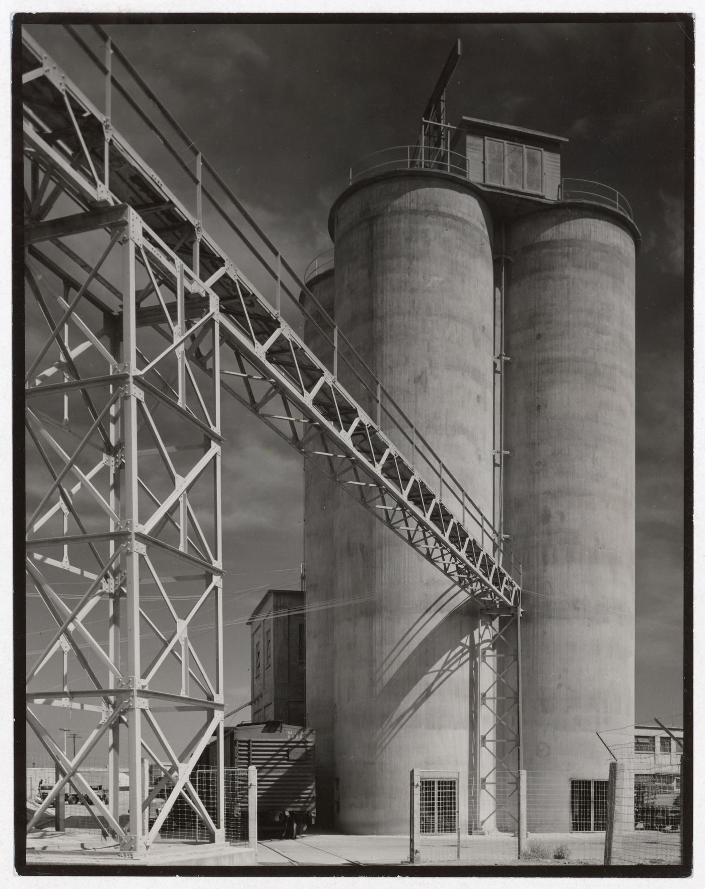 View of the Cemento Tolteca plant, Mexico, D.F.