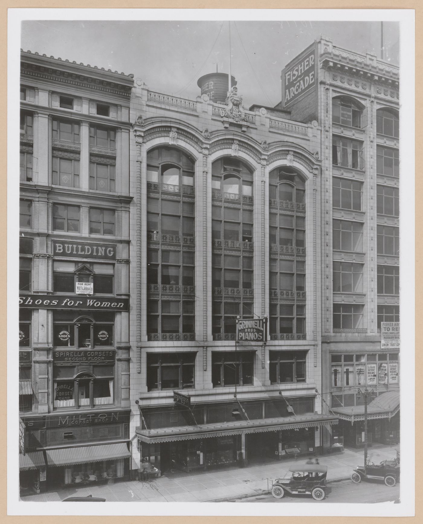 View of the principal façade of the Grinnell Building showing the Grinnell Bros. Music Store, Woodward Avenue, Detroit, Michigan