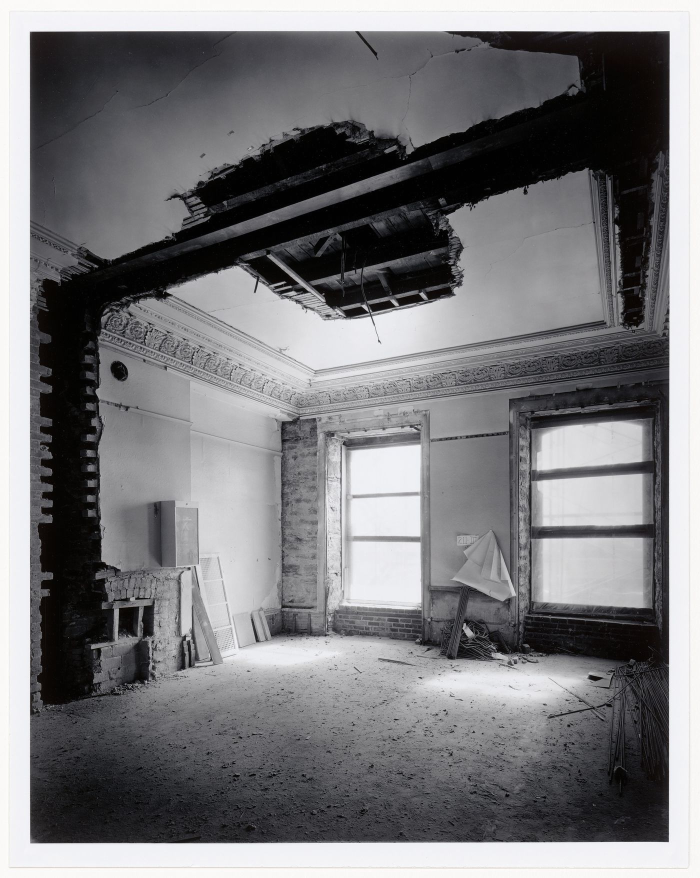 Interior view of the drawing room in the west part of Shaughnessy House under renovation, Montréal, Québec