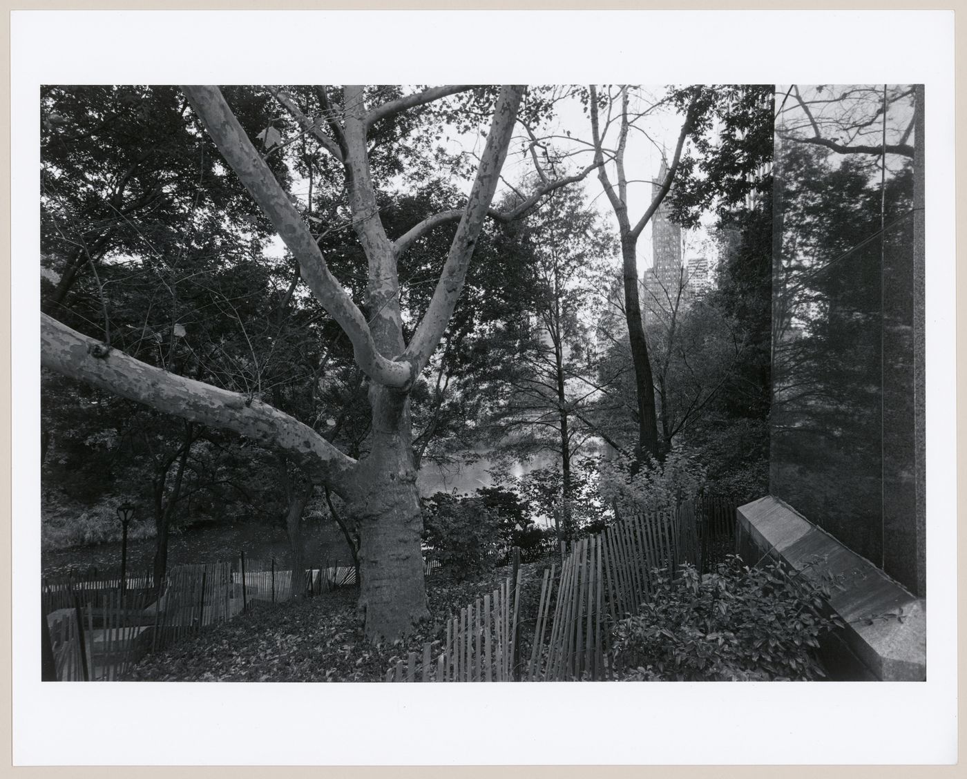 Near the Artist's Gate, Central Park, Manhattan, New York City, New York