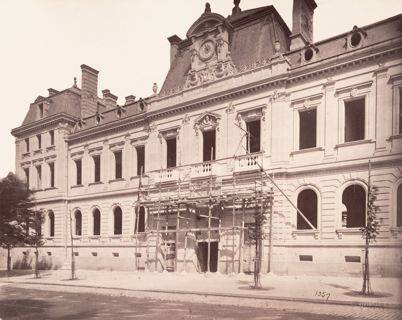 Plate from album ''Buildings, parks and streets of Paris, Versailles and environs, France''