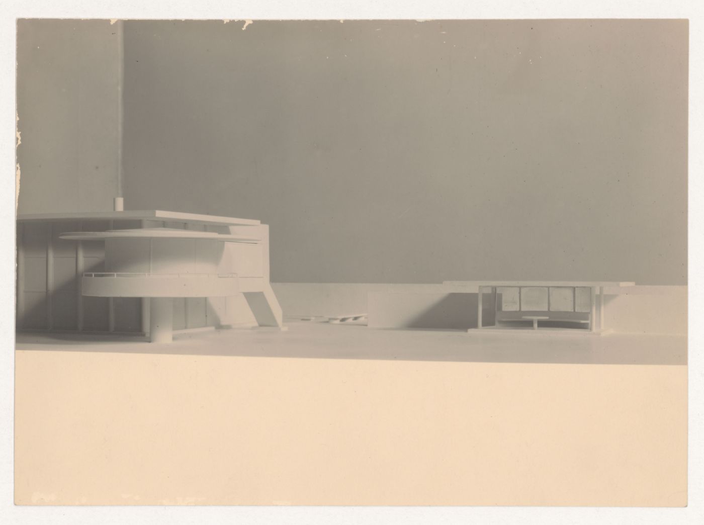 Photograph of a model for Johnson House, Pinehurst, North Carolina