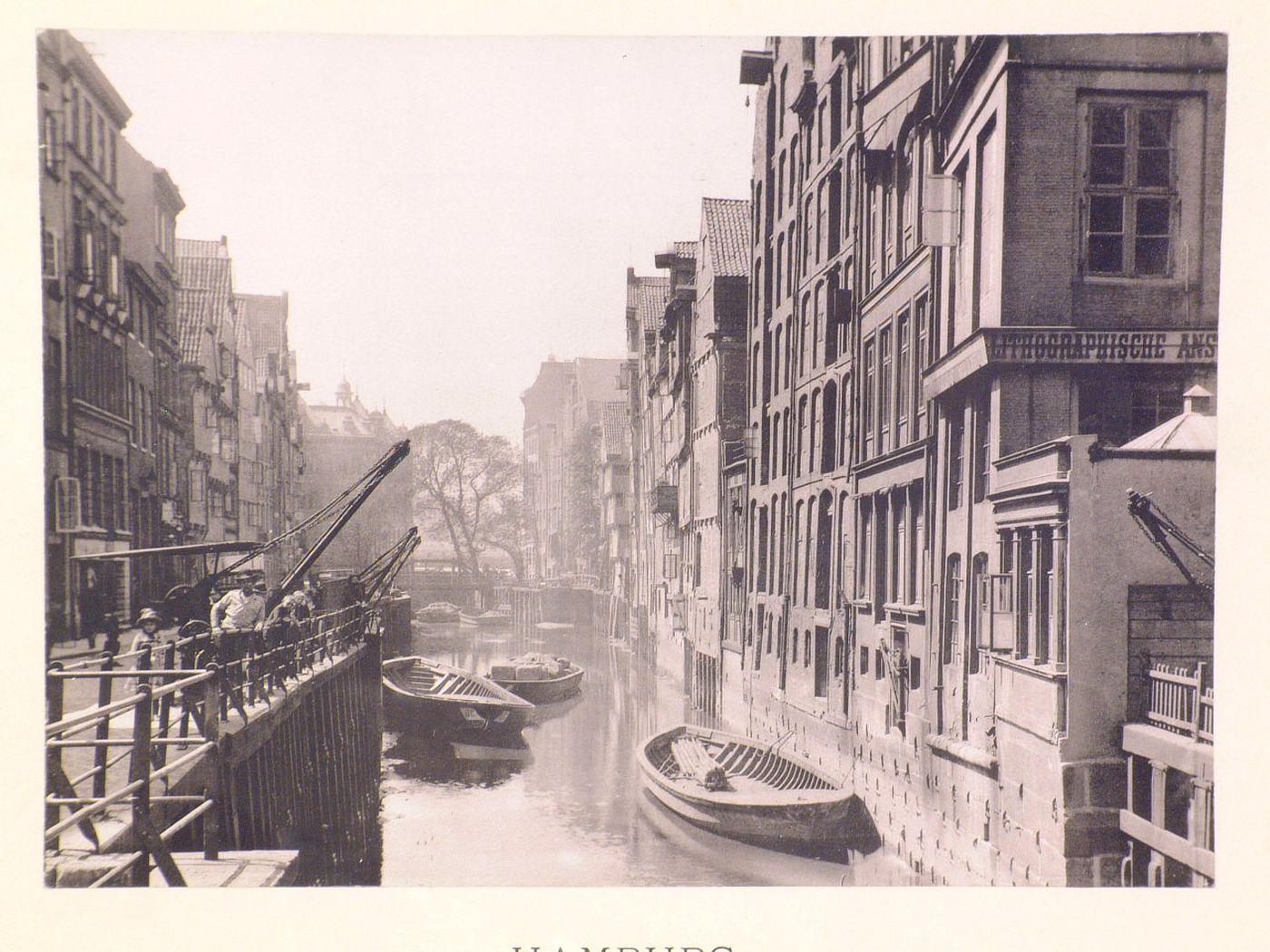 Hamburg fleth bei derpoggenmuble.