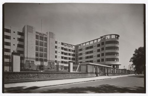 View of the principal façade of the Hospital of Ferrocarriles Nacionalesof Mexico