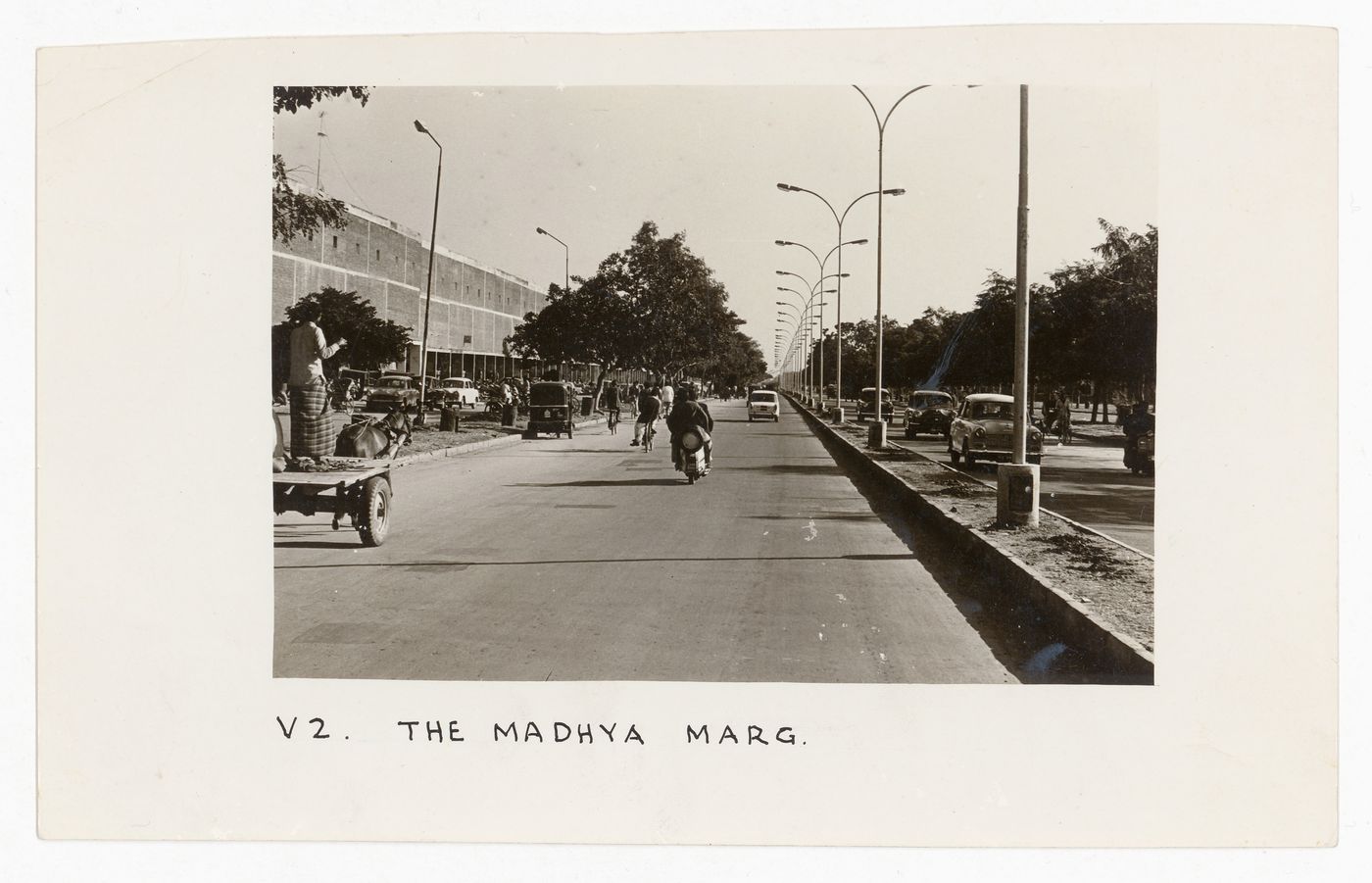 Photograph of the Madhya Marg, Chandigarh, India