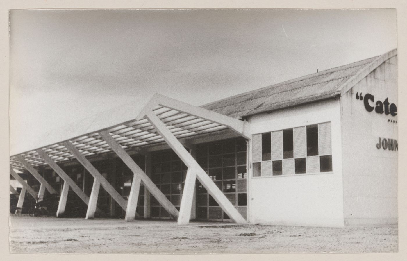 View of SOTREQ Caterpillar Industrial Building, Rio de Janeiro, Brazil
