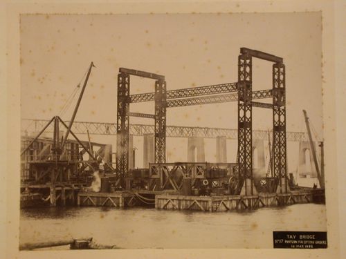 Tay Bridge/Pontoon for Lifting Girders