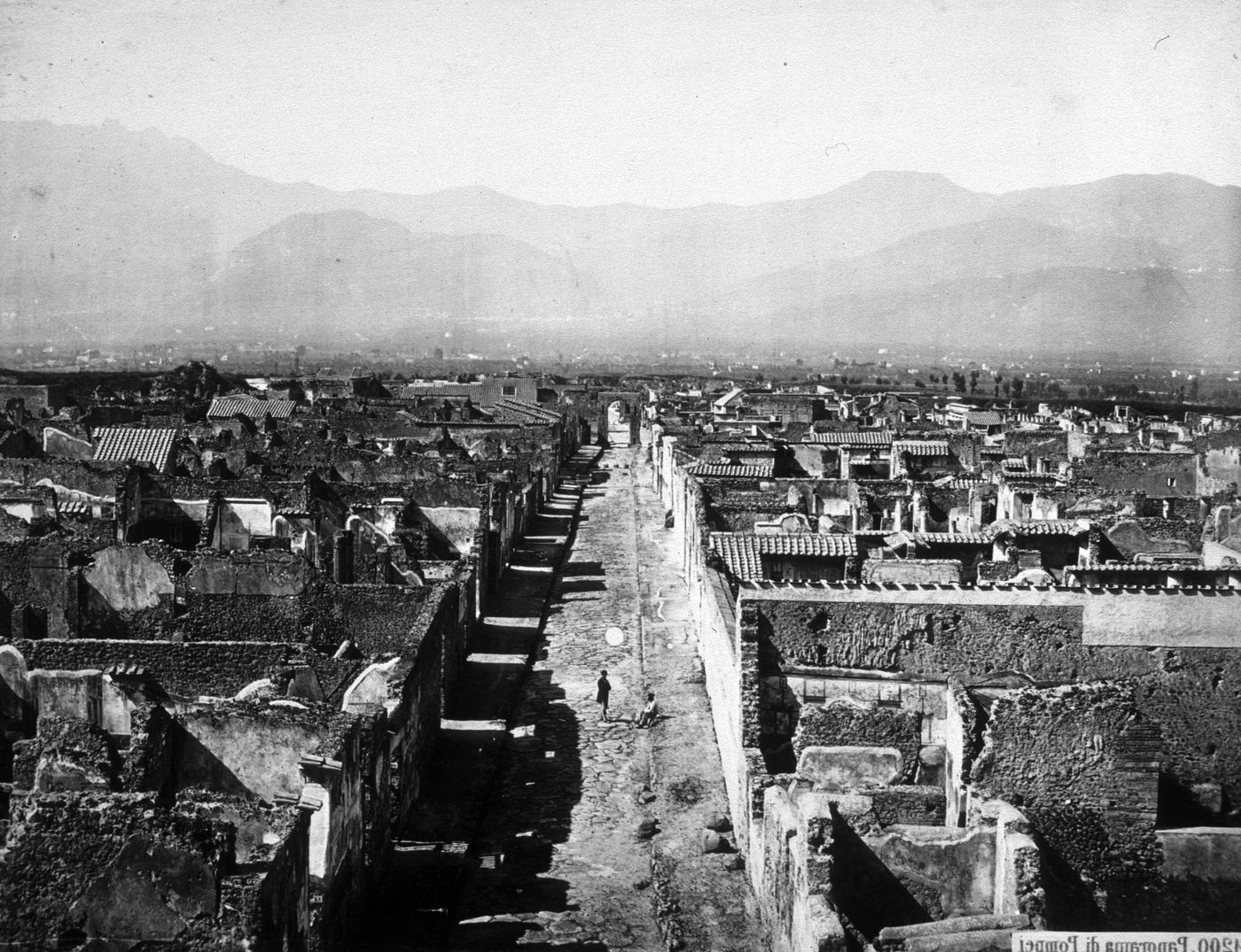 Plate from album ''Views of Italy, Monaco, Algers, Lisbonne, Gibraltar and Montserrat by various photographers''