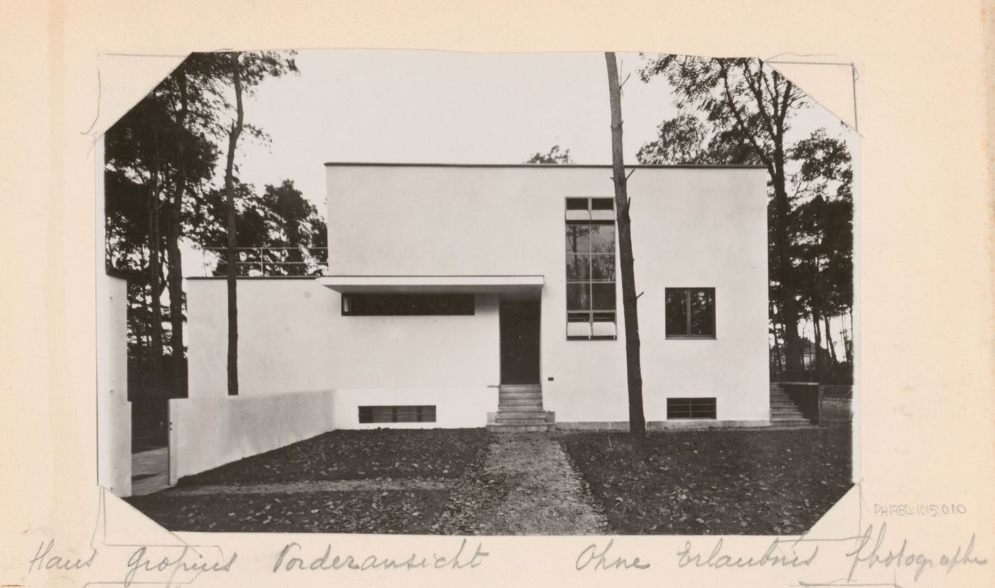 View of the north side (street side) of the Gropius House, Burgkühnauer Allee, Dessau, Germany