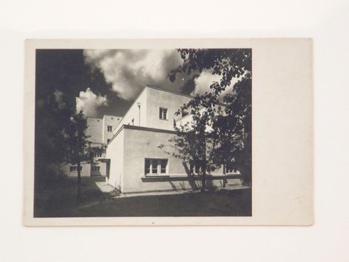 Partial view of the south and east façades of House 31/32, Weissenhofsiedlung, Stuttgart, Germany