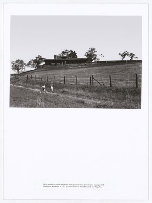 View of the Hanna House showing the grounds and two children, Palo Alto, California, United States