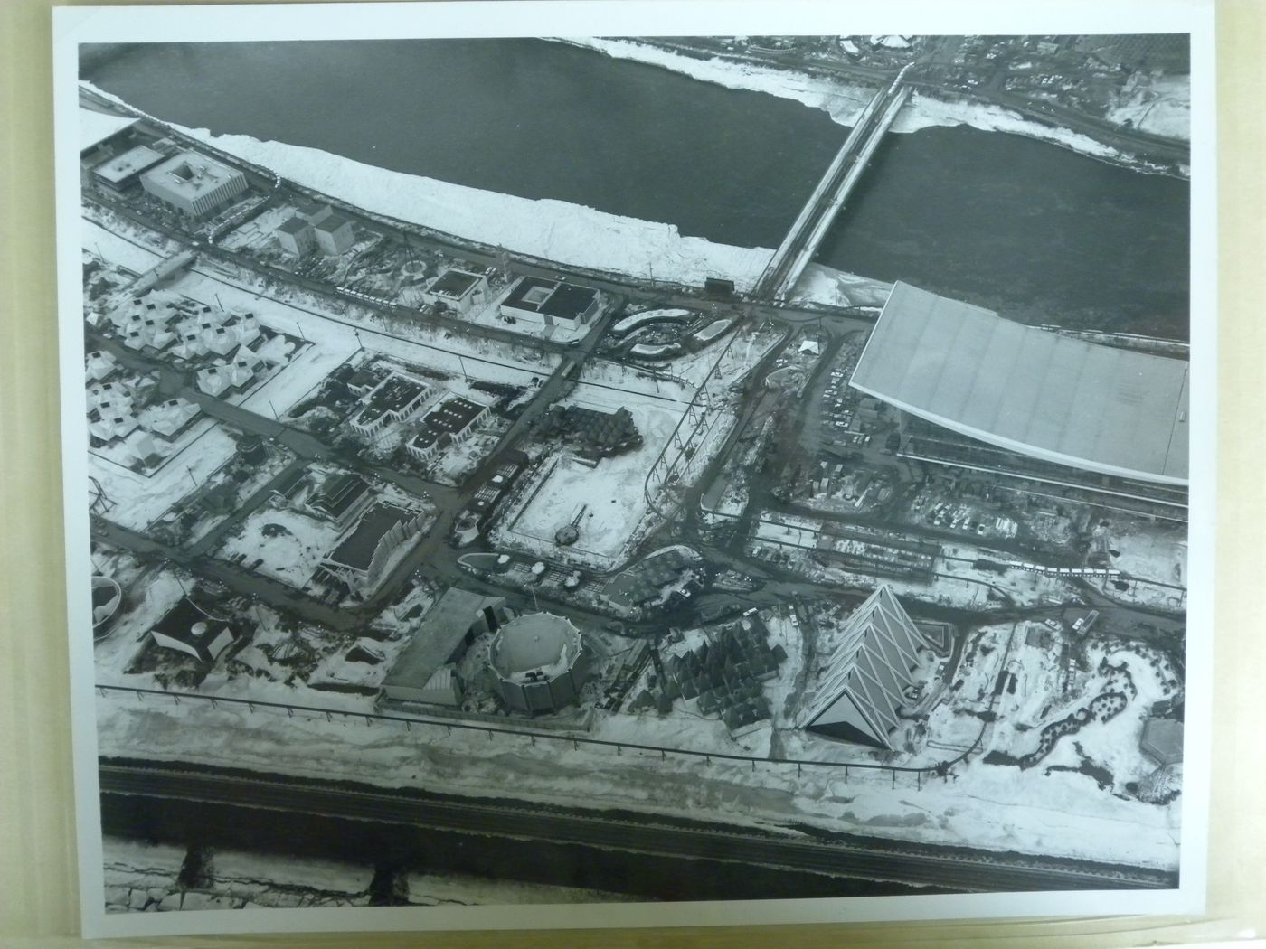 Aerial winter view of the Île Notre-Dame site, Expo 67, Montréal, Québec