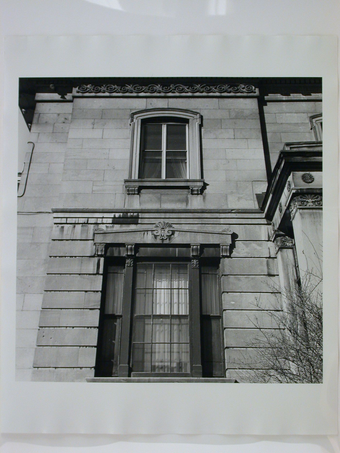 Architectural sculptures in Montréal: 1840-1940