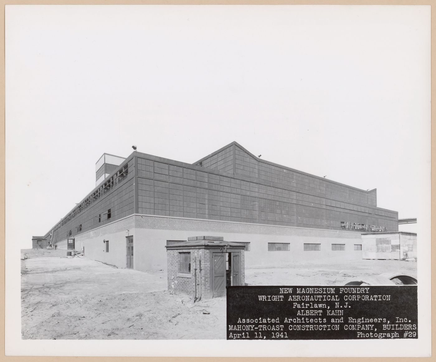 View of the principal and lateral façades of the Magnesium Foundry, Wright Aeronautical Corporation Assembly Plant, Fair Lawn, New Jersey