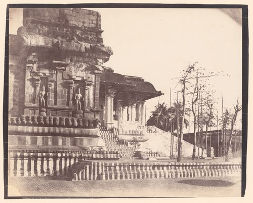 Tanjore.  Great pagoda, entrance looking outwards.