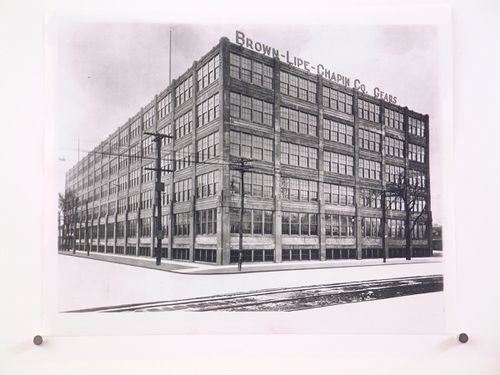 View of the principal and lateral façades of the Brown Lipe Chapin Company Gears Building, Syracuse, New York